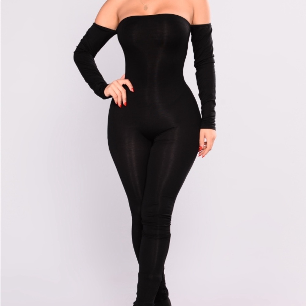 Fashion nova jumpsuit